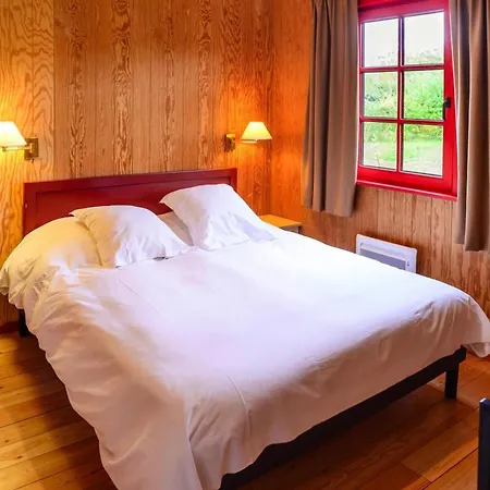 Wooden In Abbeville Near Somme Bay * 格兰德拉维尔斯